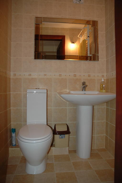 Apartment For Rent On Deribasovskaya Street Odesa Room photo